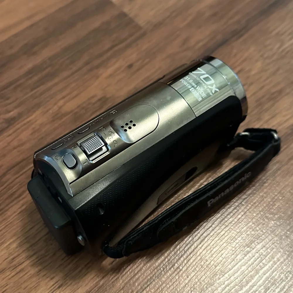 VTG Panasonic HC-V10P Digital Video Camera